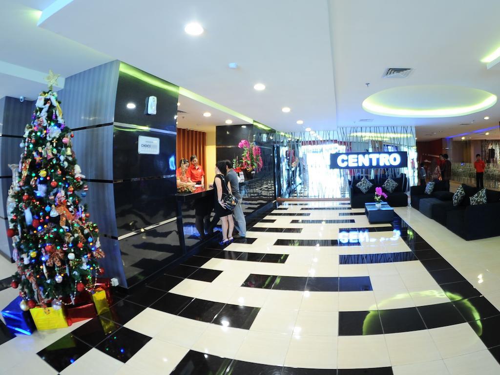 Quin Centro Hotel Palembang Exterior photo